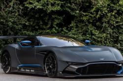 华体会皇马赞助商-萨卡点燃NBA季后赛之夜，当足球新星跨界点燃篮球圣火