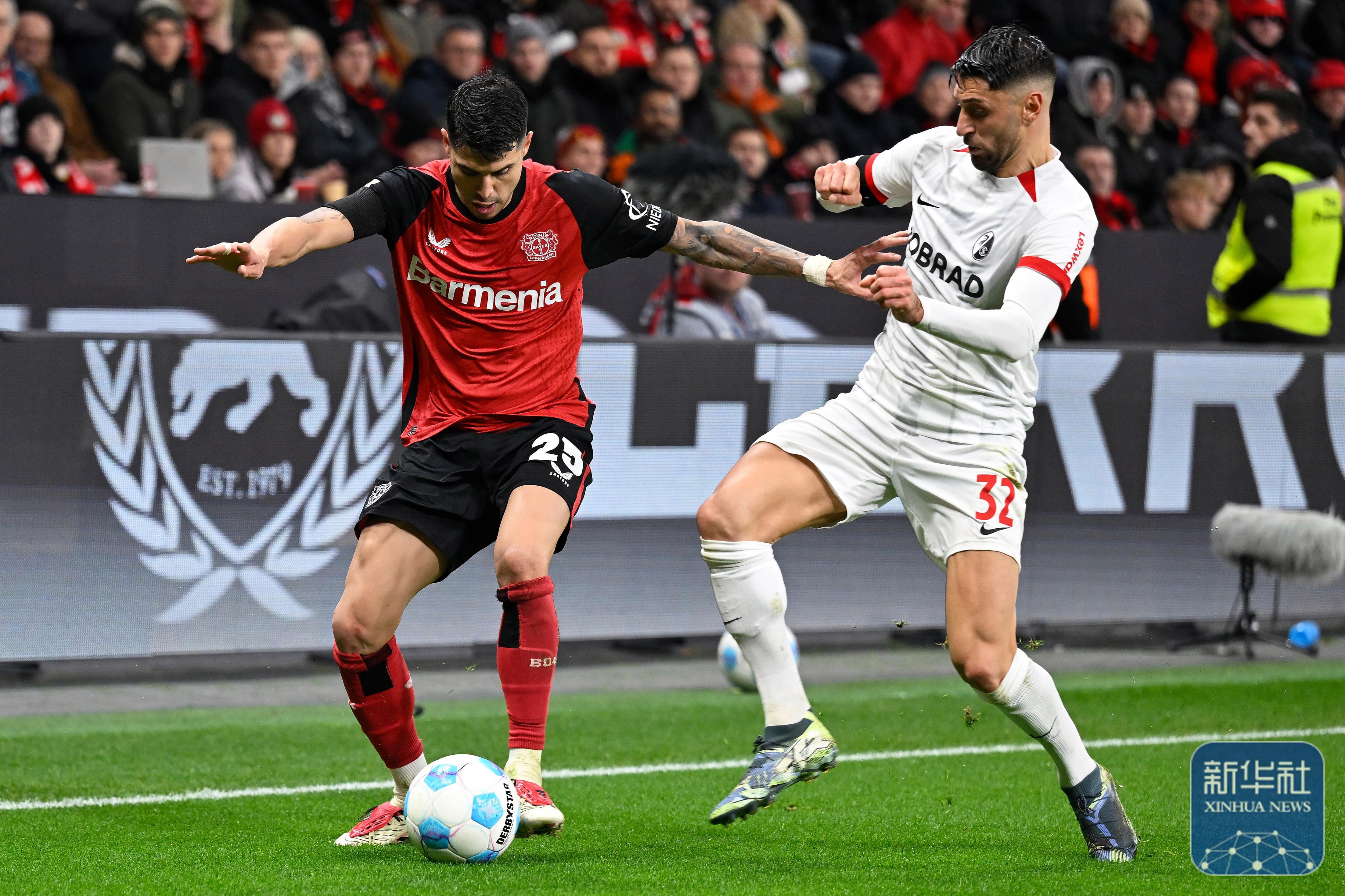 包含勒沃库森球队主场击败对手，圆满收官的词条